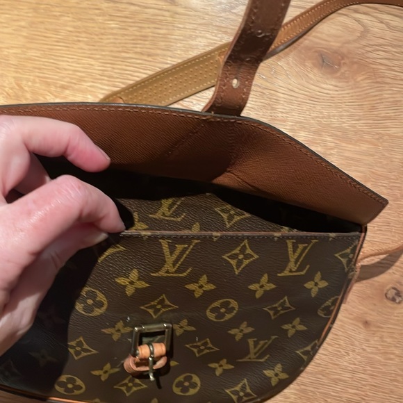 Louis Vuitton Jeune Fille MM - Picture 10 of 16